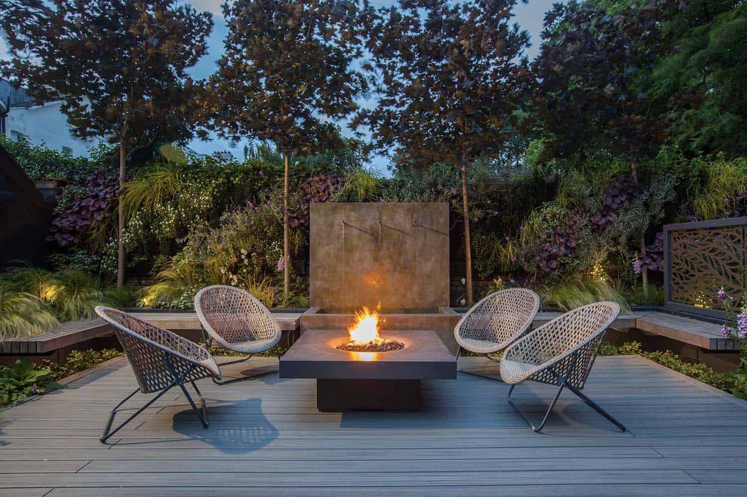 Outdoor fire feature and lounge atmosphere