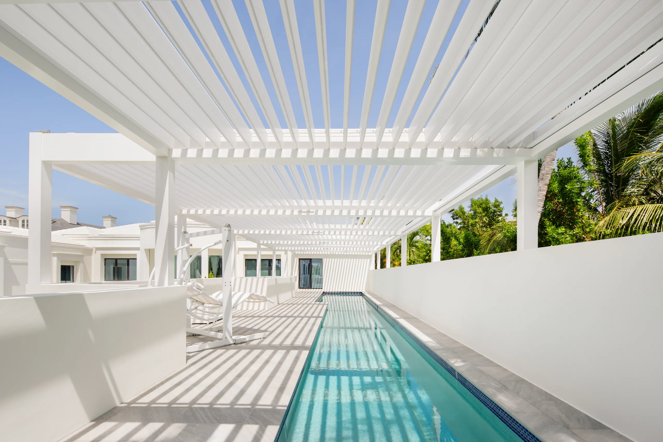 R-Blade Motorized Louvered Pergola