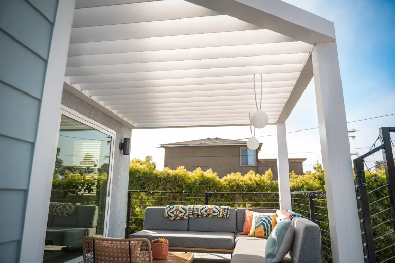 white-r-breeze-deck-11-768x512