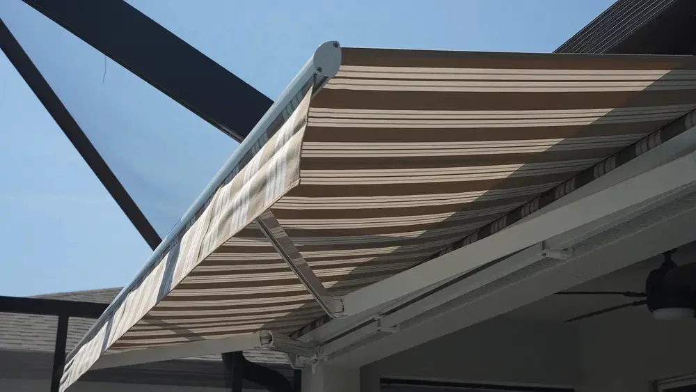 Retractable Awnings 